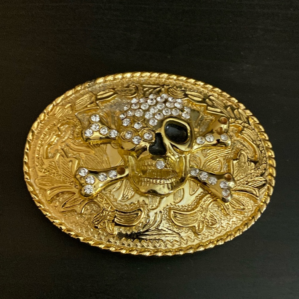 Glided Edge Rebellion Gold Cubic Zirconia Style Skull Belt Buckle